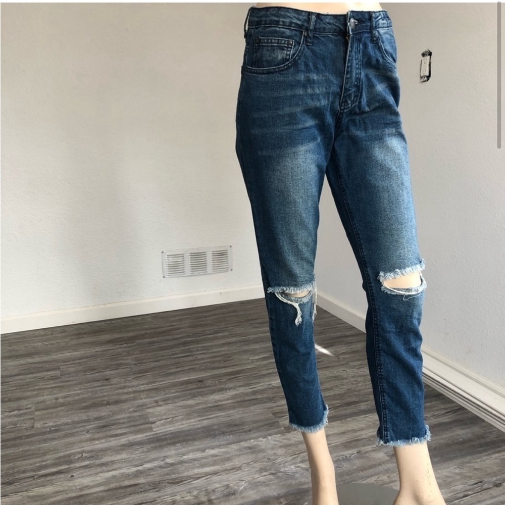 American BAZI cropped jeans distressed blue size:7 - Picture 3 of 13